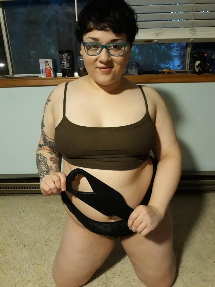 18P Chubby Little Paige