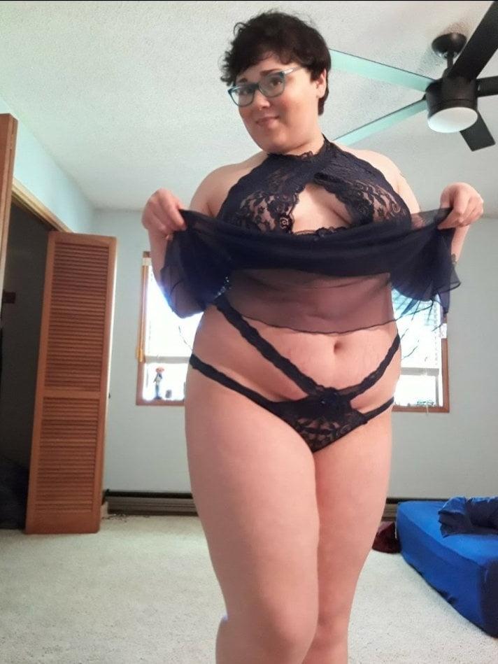 18P Chubby Little Paige