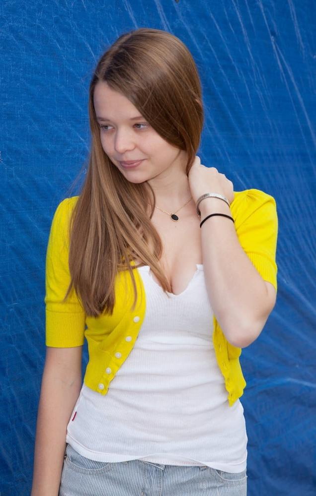 25P Cute and Sexy Willow