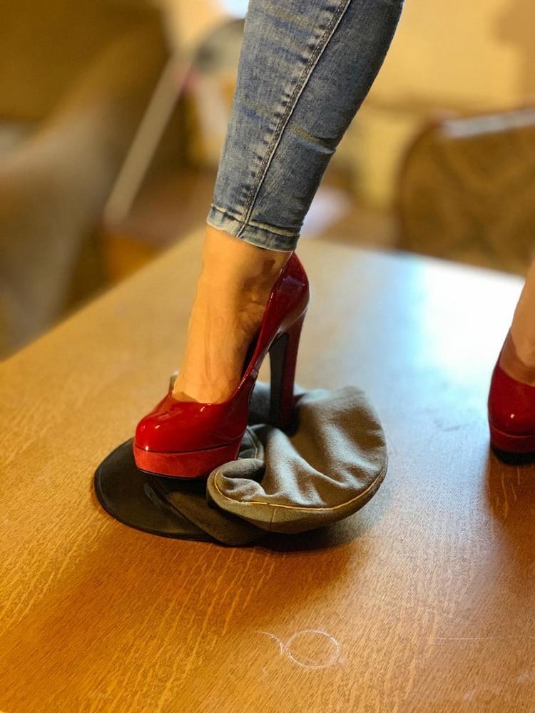 25P Sexy Feet and Old uniform