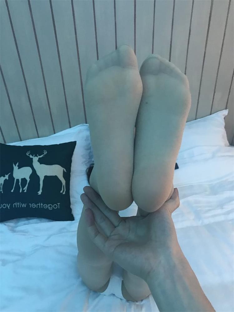 25P Fotten feet Fj