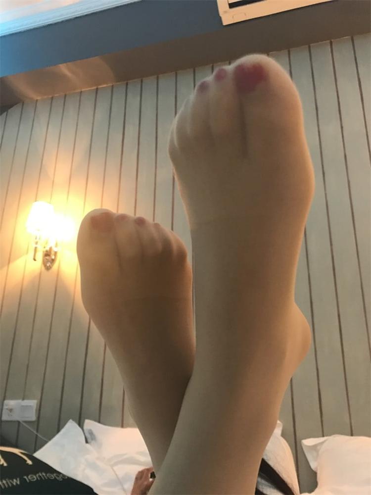 25P Fotten feet Fj
