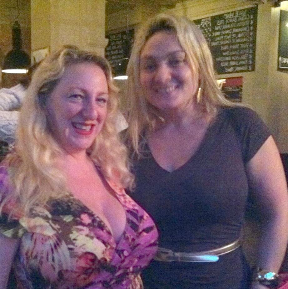25P Big Titted British Women 20
