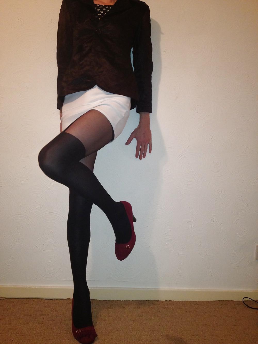 12P Some new tights - Time to play!