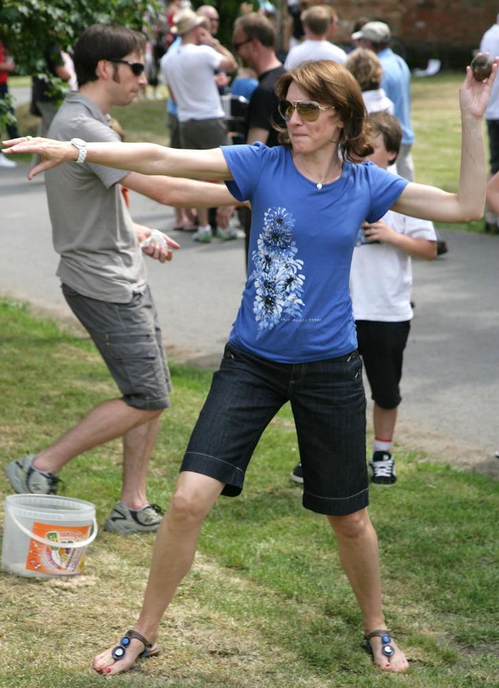 25P Fiona Bruce, British Presenter, Celebrity