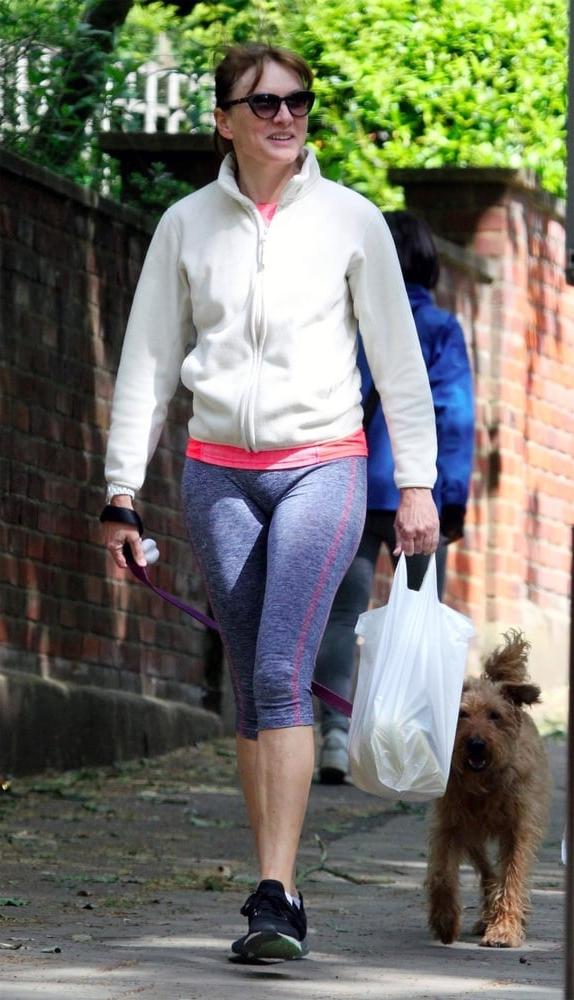 25P Fiona Bruce, British Presenter, Celebrity