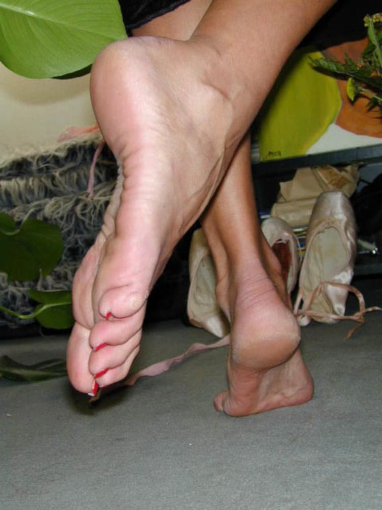 6P Feet Comeback