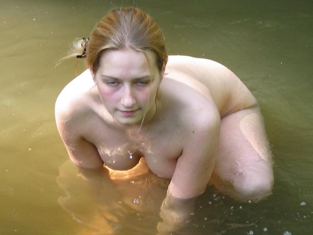 24P German Bitch Flashing Outside