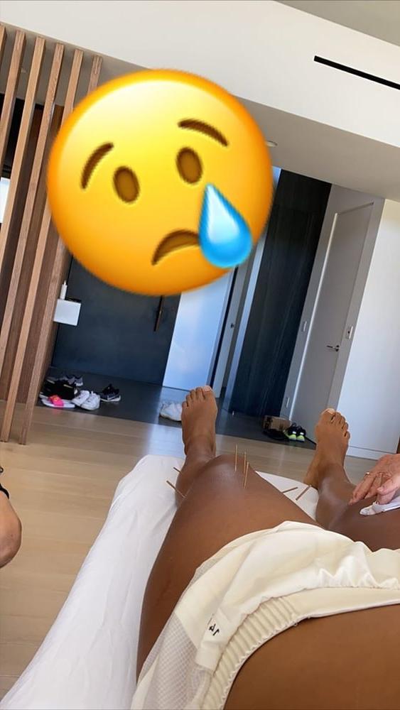 10P Naomi Osaka Delicious Feet