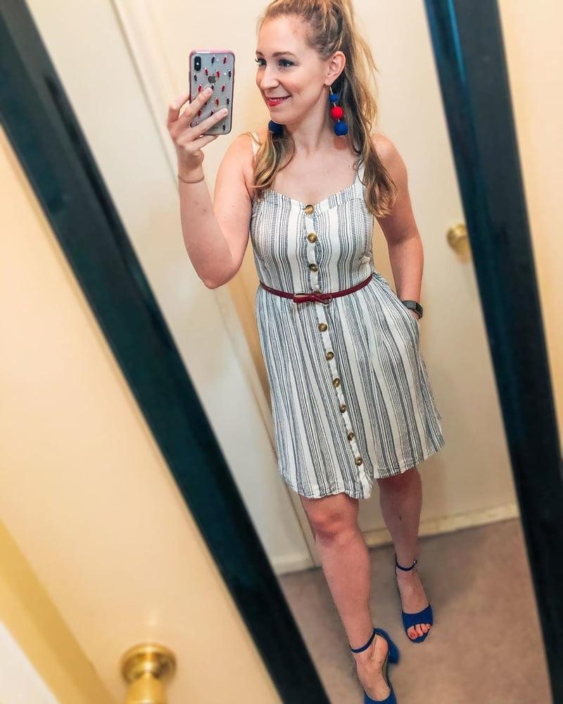 25P Sexy Music Teacher with nice Feet and Legs