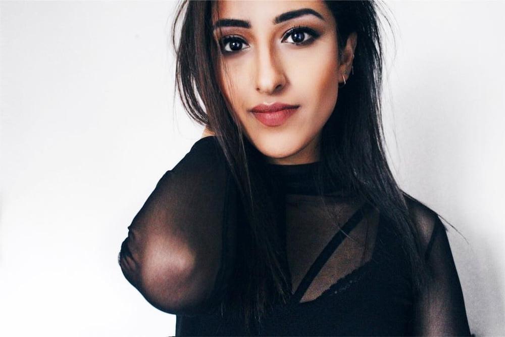 25P Indian Bitch who got nudes?