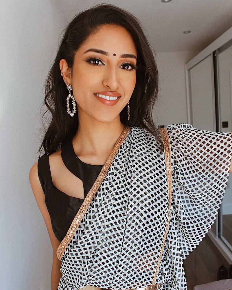 25P Indian Bitch who got nudes?