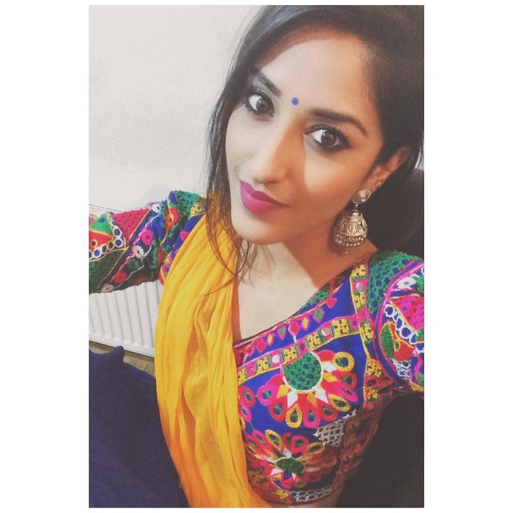 25P Indian Bitch who got nudes?