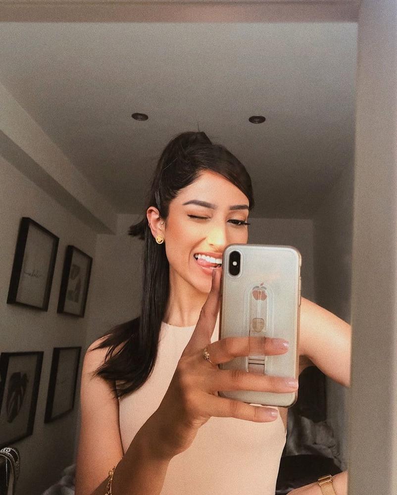 25P Indian Bitch who got nudes?