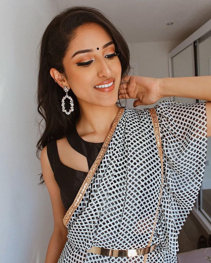 25P Indian Bitch who got nudes?