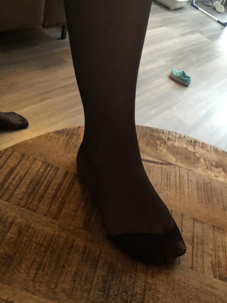 9P Feet in black stockings