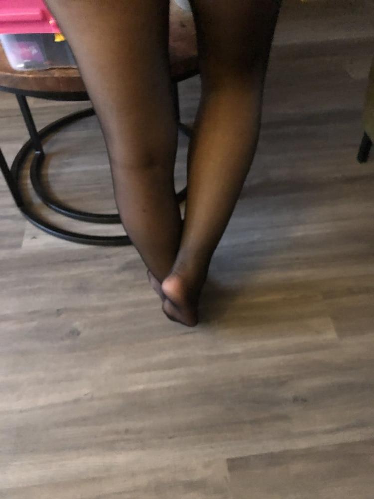 9P Feet in black stockings