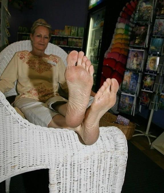 25P Feet soles milfs mix