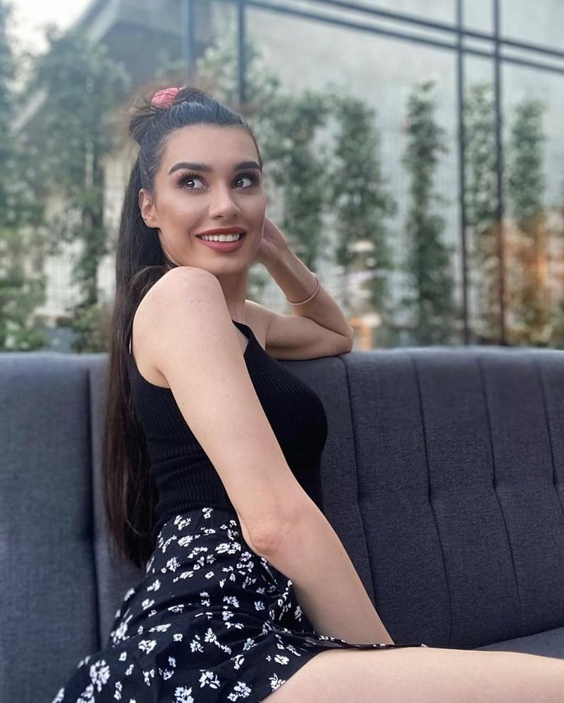 6P Turkish Bitch
