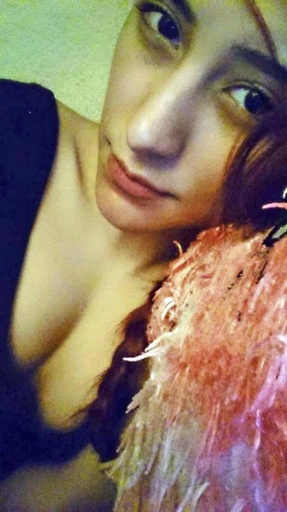 24P Daniela Zavala linda novinha punk