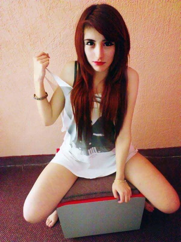 24P Daniela Zavala linda novinha punk