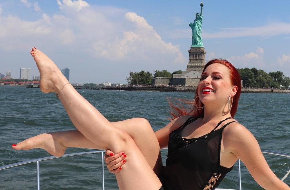 25P Hot Feet #5