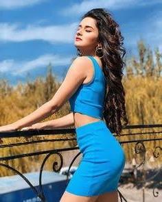 22P Avneet kaur sexy bitch