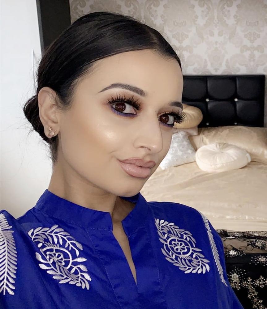 25P Sexy Paki Bitch
