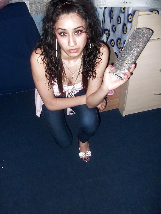25P Dirty British UK Indian Paki slut 