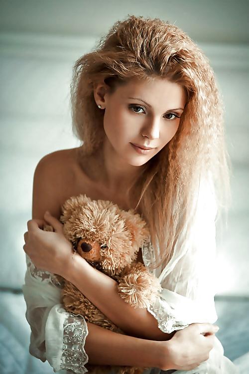 25P Hot Blondes that Need BBC