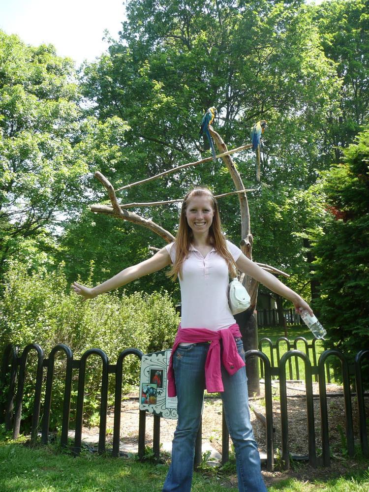 25P Skinny redhead mature bitch showing her pussy for everyone