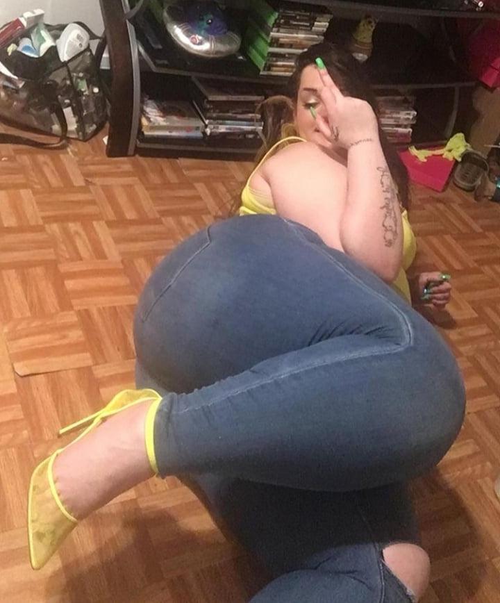 12P BBW Juicy D Back at it