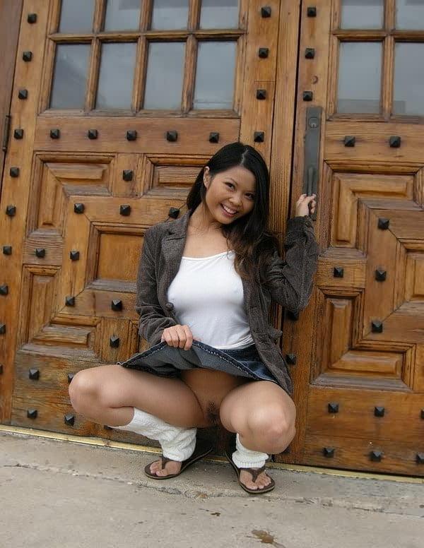 14P Slutty Asian Bitch Flashing Outside