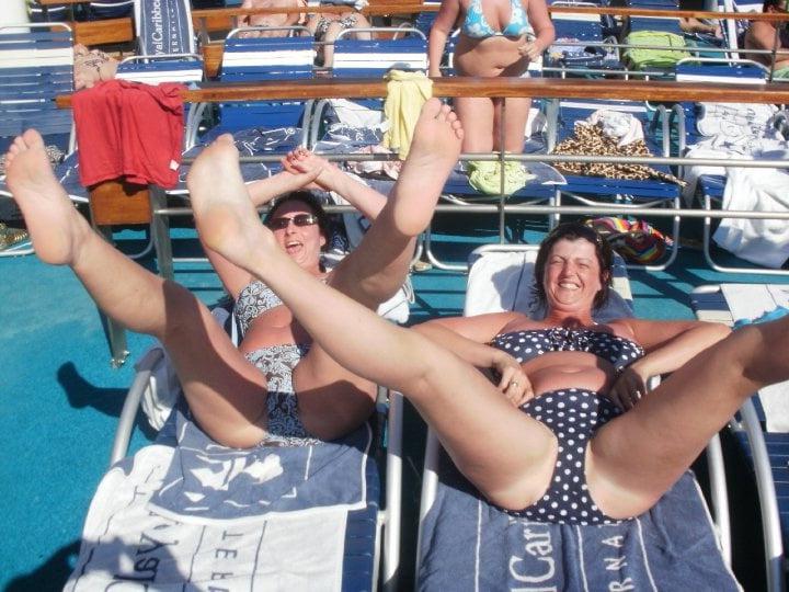 25P British UK Matures in Bikinis 22