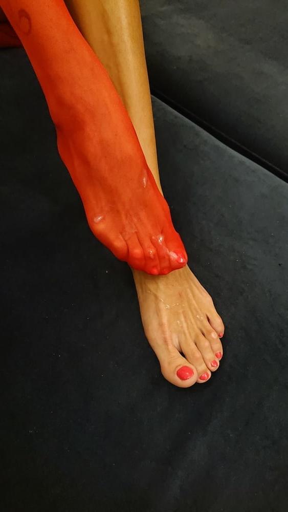 6P Girlfriends feet 17