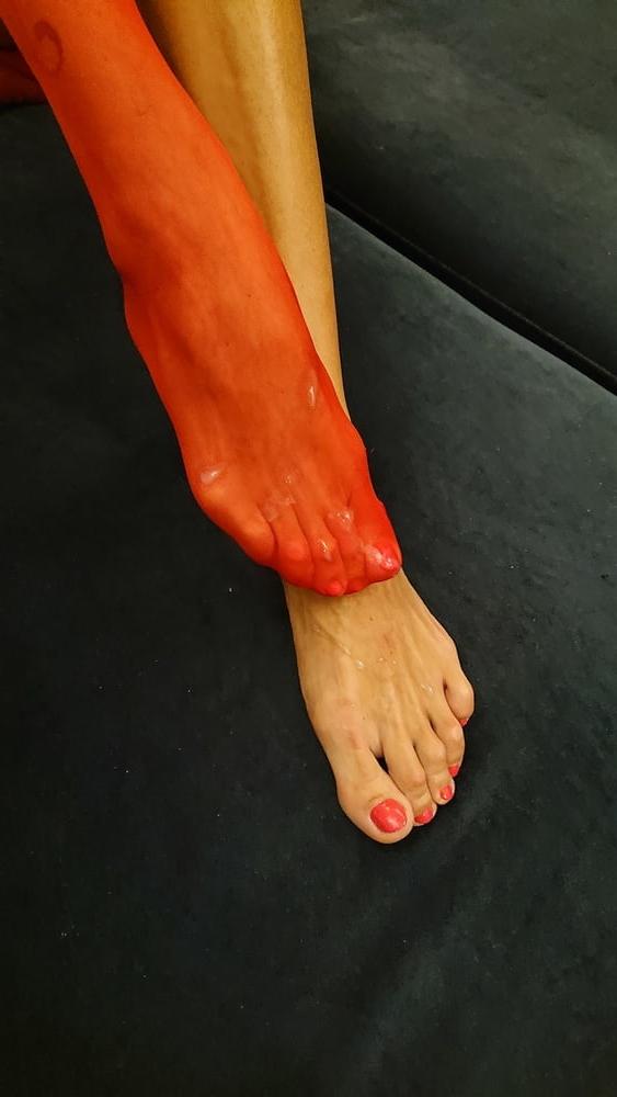 6P Girlfriends feet 17