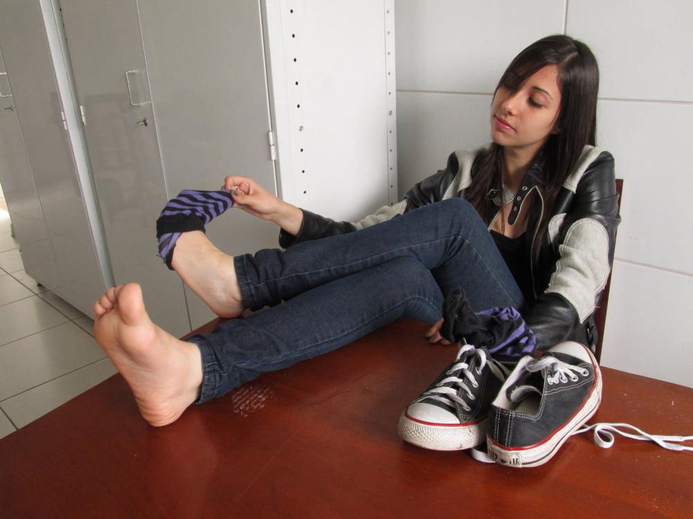 25P Socks &amp; Feet
