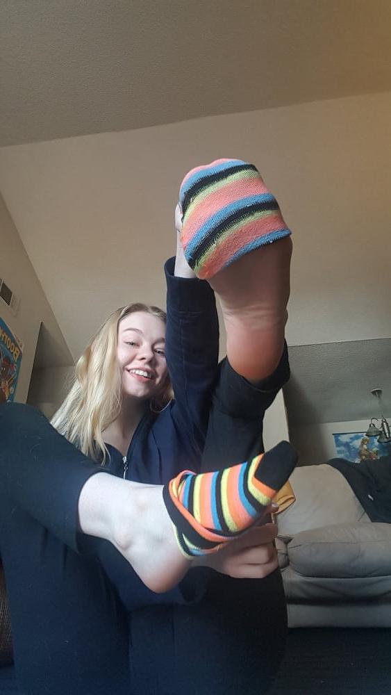 25P Socks &amp; Feet