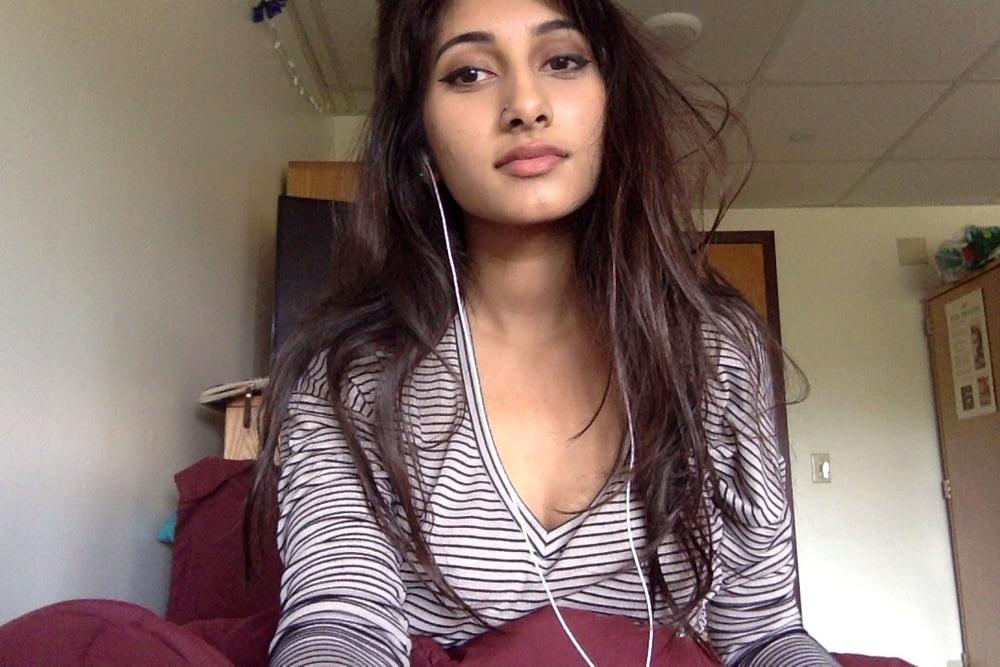 12P Desi cute girl