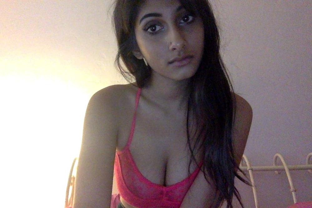 12P Desi cute girl