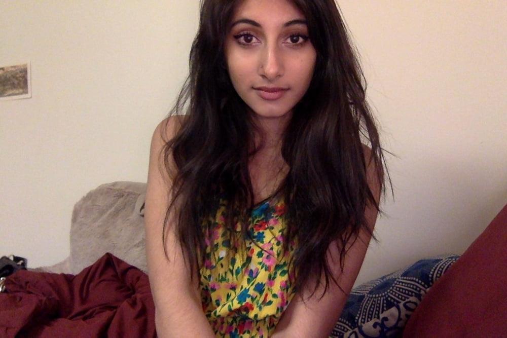 12P Desi cute girl