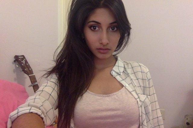 12P Desi cute girl