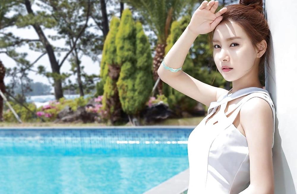 25P Korean Goddess Kim So Eun