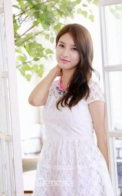 25P Korean Goddess Kim So Eun