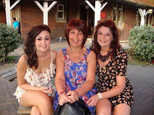 25P Sexy UK British Women 34
