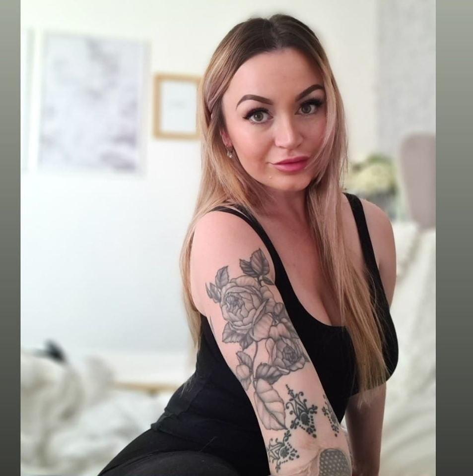 25P Sexy UK British Women 34