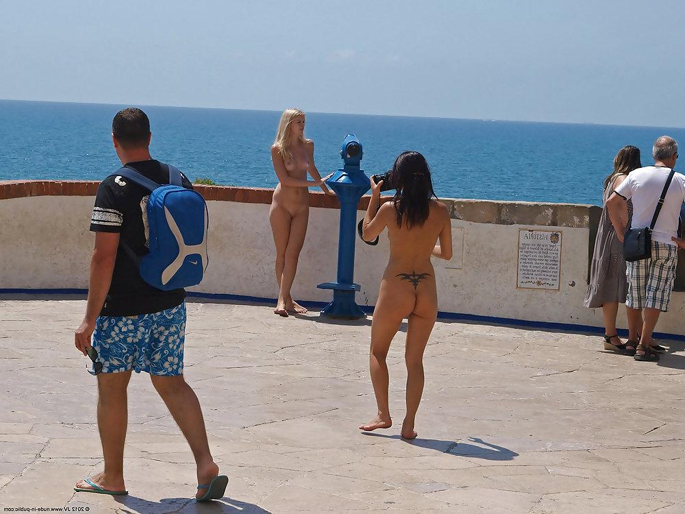 24P Nude in public 2