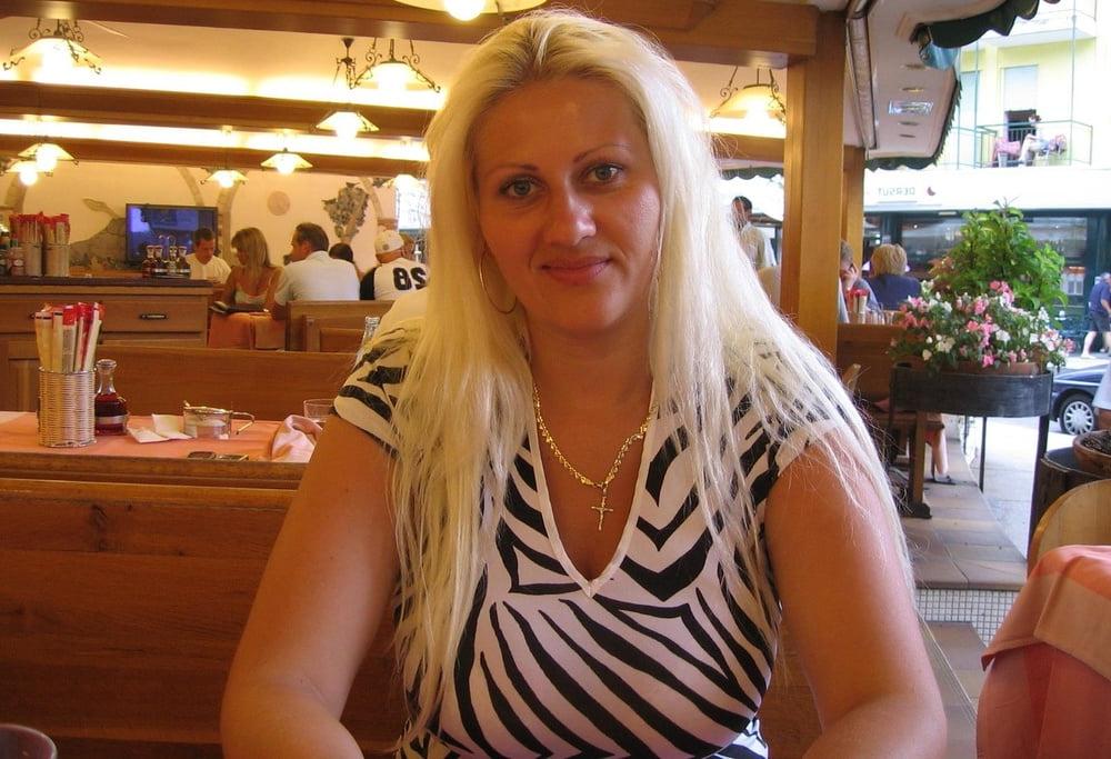 25P HUN MAGYAR SEXY MILF 76 GOOD SUCKING BITCH MOM