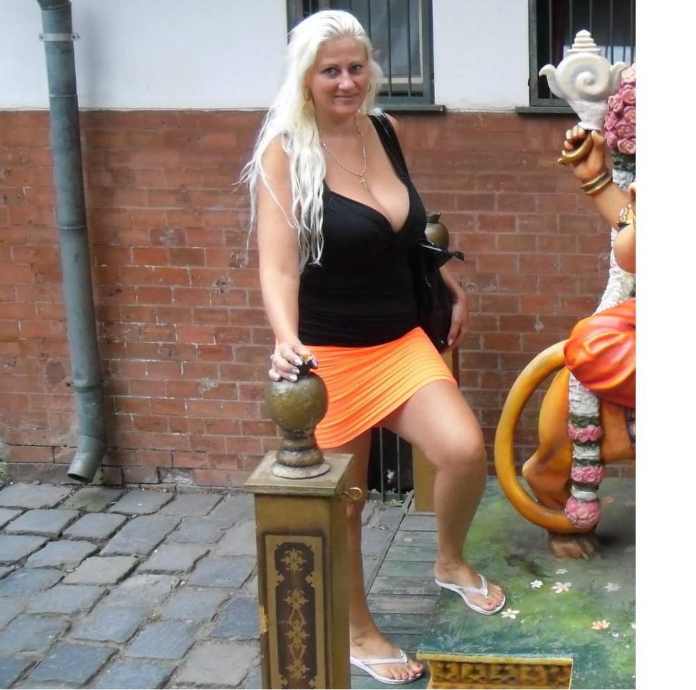 25P HUN MAGYAR SEXY MILF 76 GOOD SUCKING BITCH MOM