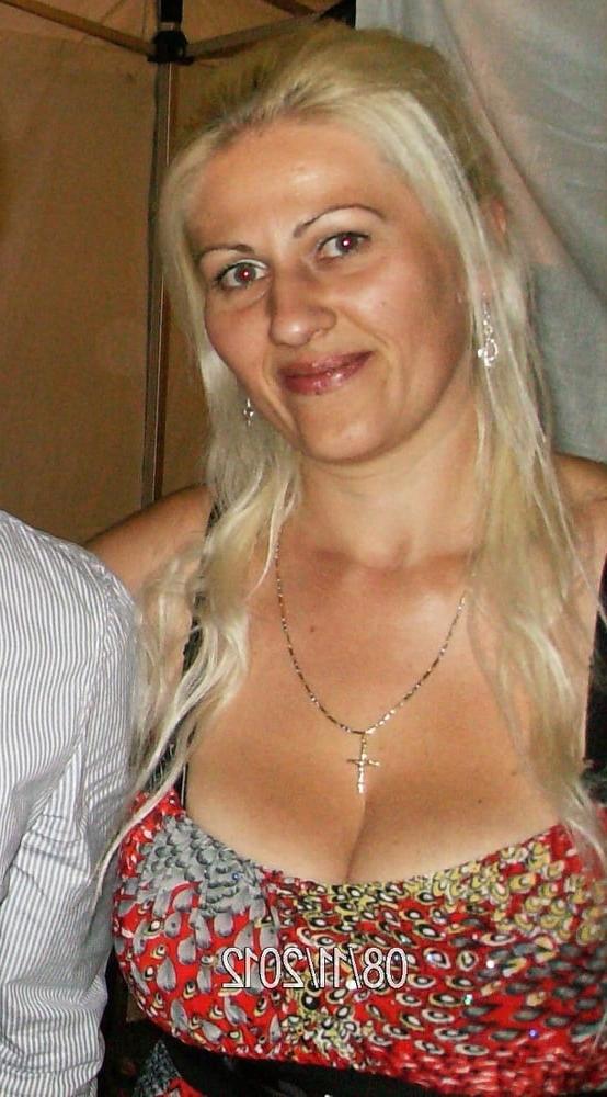25P HUN MAGYAR SEXY MILF 76 GOOD SUCKING BITCH MOM
